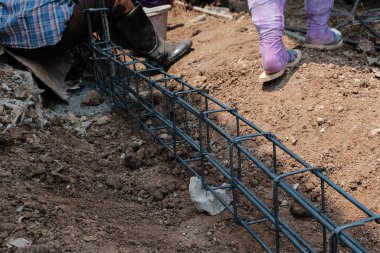 RB metali ev inşaatının zemin kirişini yaptı.