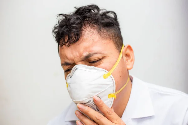 Retrato Hombre Asiático Usando Facial N95 Filtro Mascarilla Prevenir Contaminación —  Fotos de Stock