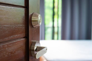 Lüks kahverengi tik ağacı ahşap kapı modern ev