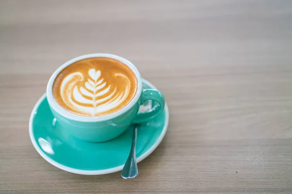 Forró Latte Art Kávé Zöld Csésze Asztali Aroma Ital — Stock Fotó