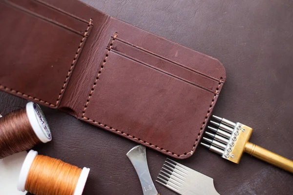 Genuine Leather Bifold Money Wallet Crafts Tool Craftmanship Working — Stock fotografie