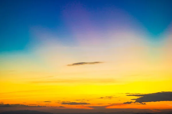 Bela Natureza Fundo Colorido Céu Com Nuvem Antes Pôr Sol — Fotografia de Stock