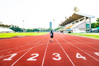 Koşu pistinin arka plan atletizm konsepti sayısı