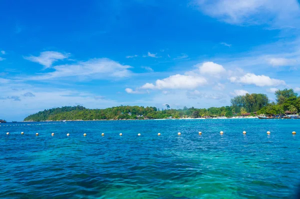 Schöne Exotische Insel Mit Grünem Baum Blaues Andamanenmeer Lipe Thailand — Stockfoto