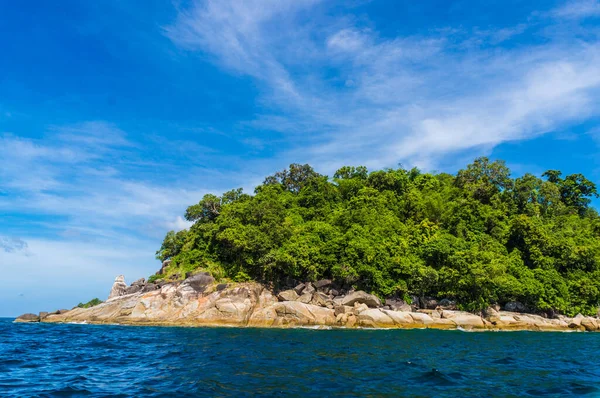 Belle Île Exotique Avec Arbre Vert Bleu Mer Andaman Lipe — Photo