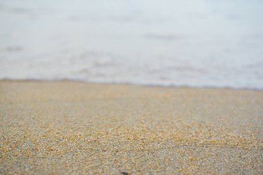 Beyaz kum deniz kıyısı dalgası yaz tatili doğa arka planı