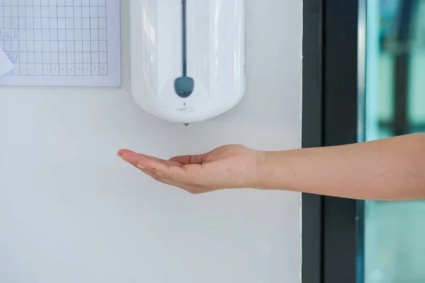 Hand Wash Automatic Alcohol Gel Hand Cose Healthy Concept — ストック写真