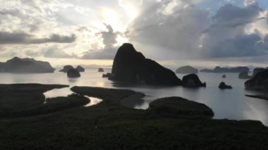 Güzel sahil manzaralı görüntüler.