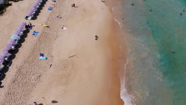 Вид Повітря Морську Хвилю Пляж Білим Піском Літній Відпочинок Фон — стокове відео