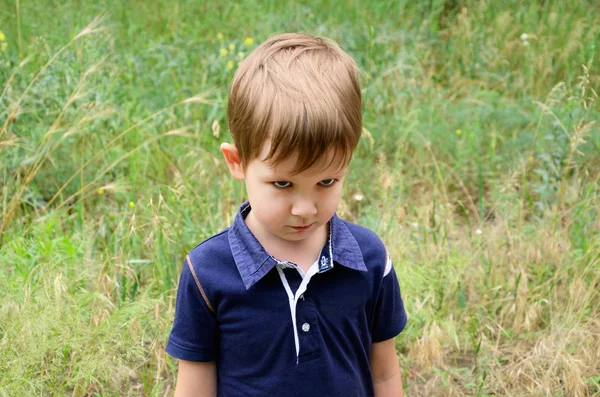 Resentful boy 4-5 years old — Stock Photo, Image