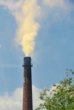 Baca, gökyüzünde duman bulutu