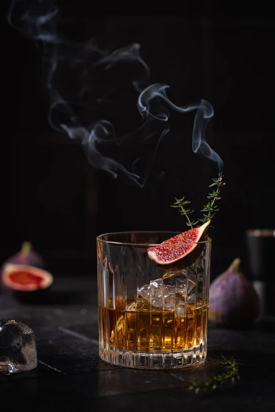 Un vaso de whisky —  Fotos de Stock
