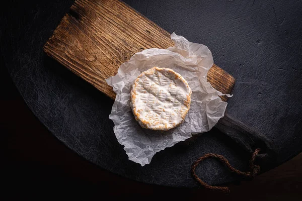 Камамбер и сыр бри — стоковое фото