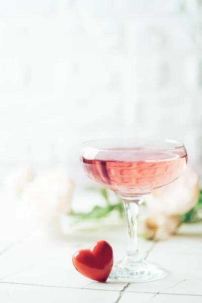 Valentines day festive cocktail — Stock Photo, Image