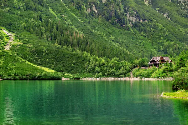 Lago en las montañas Tatra — Foto de Stock