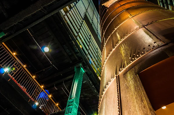 Blick auf interessante Architektur im Kraftwerk, baltim — Stockfoto