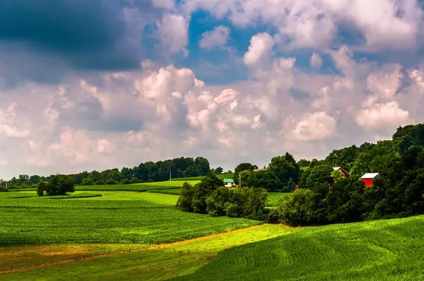 Granja en el campo rural del condado de Southern York, PA . — Foto de Stock