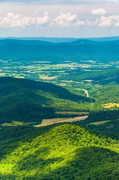 Vista do Vale do Shenandoah de Jewell Hollow Overlook em She — Fotografia de Stock