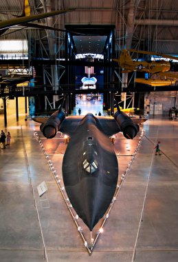 surplombant le sr-71 blackbird, au smithsonian air and SAVS