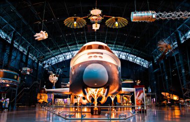 smithsonian hava ve uzay m enterprise uzay mekiği