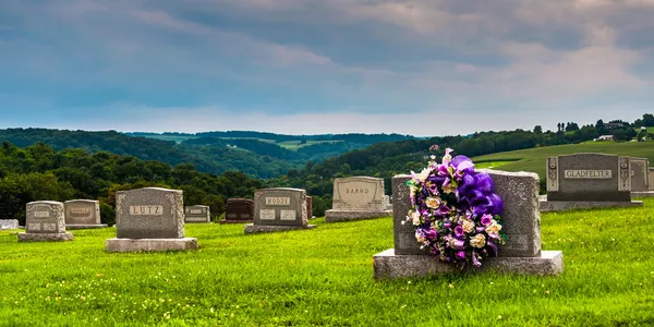 Cemetery in Glen Rock, Pennsylvania. — Stock Photo, Image