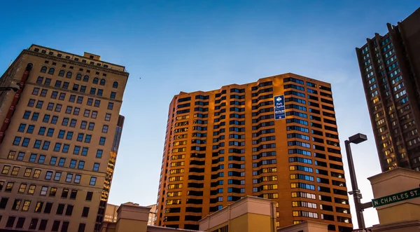 Looking up at buildings in Baltimore, Maryland. — Stock Photo, Image