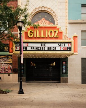 Gillioz Tiyatrosu, Springfield şehir merkezinde, Missouri