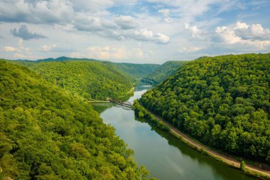 Hawks Nest Eyalet Parkı, Batı Virginia 'dan New River Gorge manzarası
