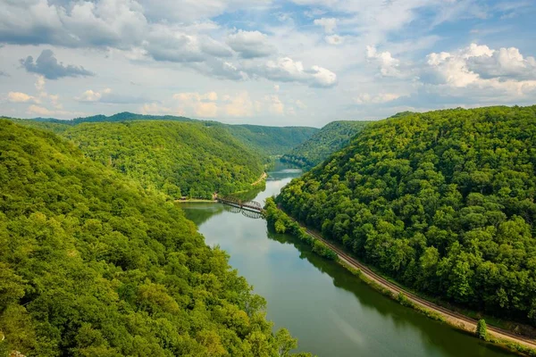 Hawks Nest Eyalet Parkı, Batı Virginia 'dan New River Gorge manzarası