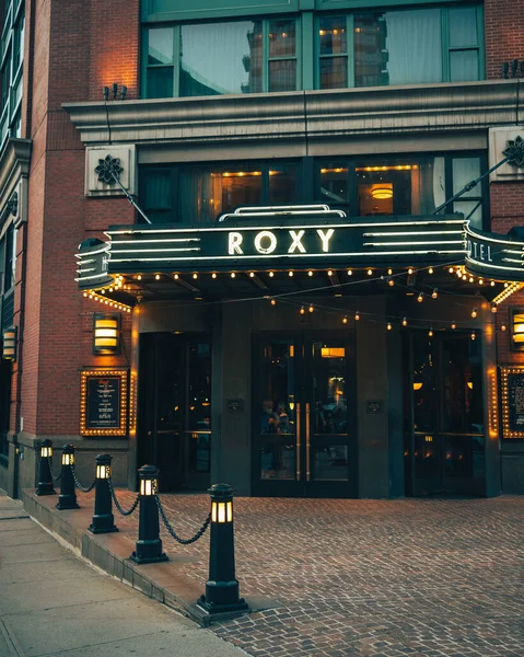 Roxy Hotel Vintage Neon Sign Manhattan New York — Foto Stock