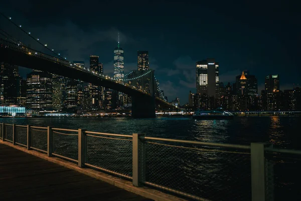 Pemandangan Langit Manhattan Dan Jembatan Brooklyn Dari Dumbo Brooklyn New — Stok Foto