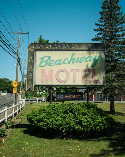 Beachway Motel vintage tabelası, Salisbury, Massachusetts