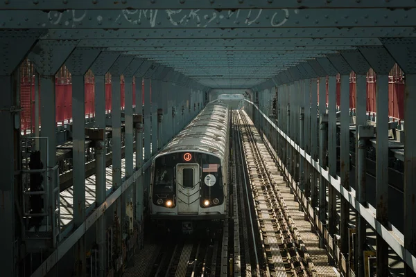 Train Williamsburg Bridge Brooklyn New York — стокове фото