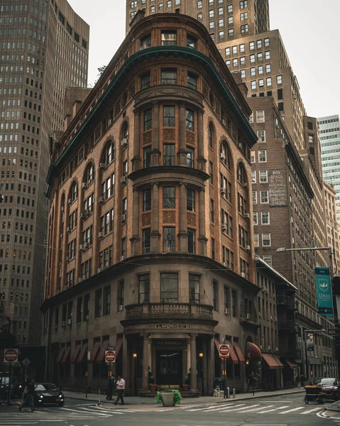 Delmonicos Street Scene Financial District Μανχάταν Νέα Υόρκη — Φωτογραφία Αρχείου