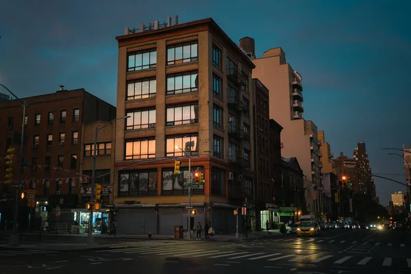 Уличная Сцена Яркими Цветами Заката Чайнатауне Манхэттен Нью Йорк — стоковое фото