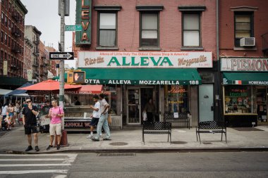 Alleva Süt Ürünleri Tabelası, Küçük İtalya, Manhattan, New York