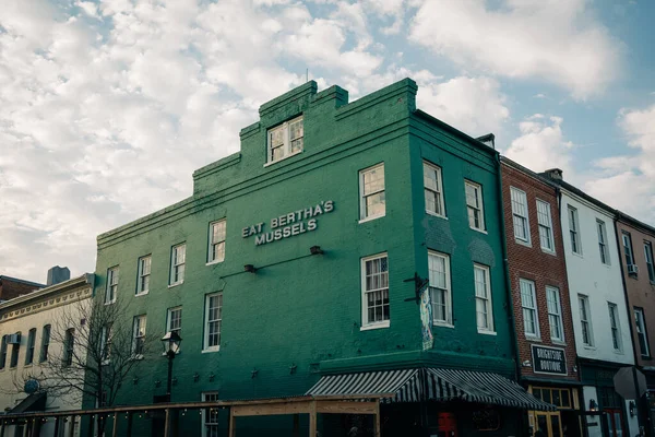 Eat Berthas Mussels Sign Fells Point Baltimore Maryland — Stock fotografie