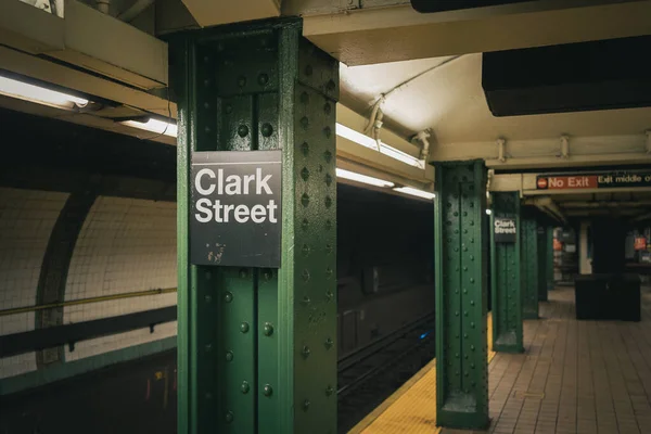 Clark Street Subway Station Sign Brooklyn Nova Iorque — Fotografia de Stock
