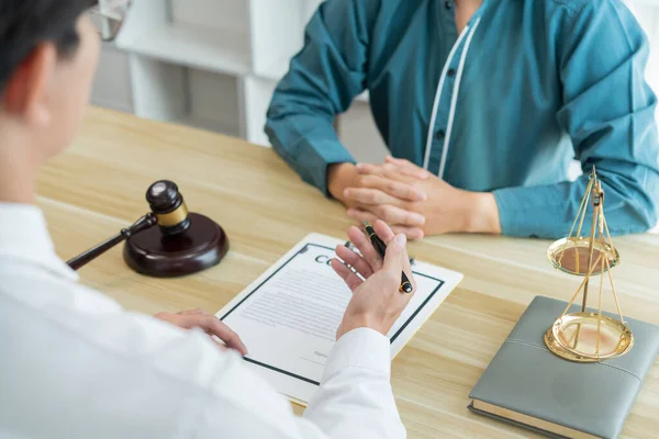 Law Consultancy Concept Male Lawyer Finding Out Some Vague Information — Stock Photo, Image