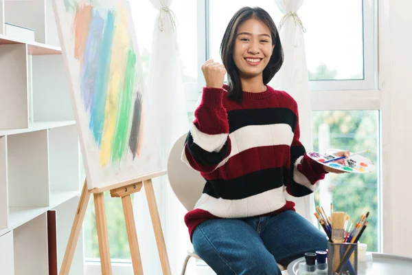 Art Concept Asian Female Artist Sweater Smiling Happy Painting Artwork — Stock Photo, Image