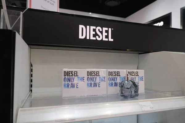 Budapest Ungarn November 2021 Diesel Markenlogo Geschäft Illustrativer Leitartikel — Stockfoto