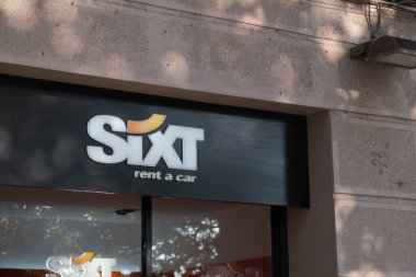 Barselona, İspanya - 5 Kasım 2021: Altı araç kira sözleşmesi, İllüstrasyon Editörü.