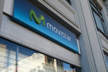 Barselona, İspanya - 5 Kasım 2021: Movistar tabelası, İllüstrasyon Editörü.