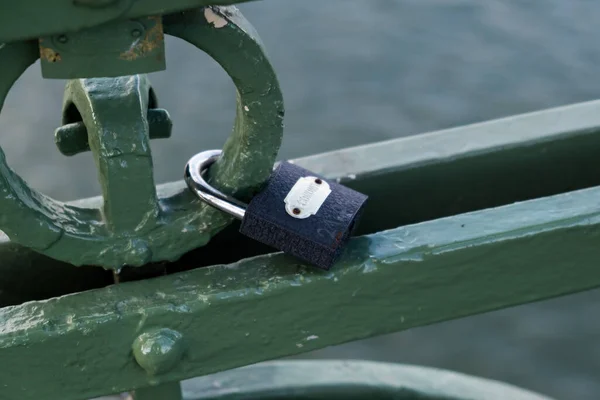 Serrure Fermée Sur Pont Fermer — Photo