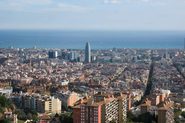 スペイン バルセロナ2021年11月5日 カタルーニャのバルセロナのアグバータワーの風景航空写真 イラスト編集 — ストック写真