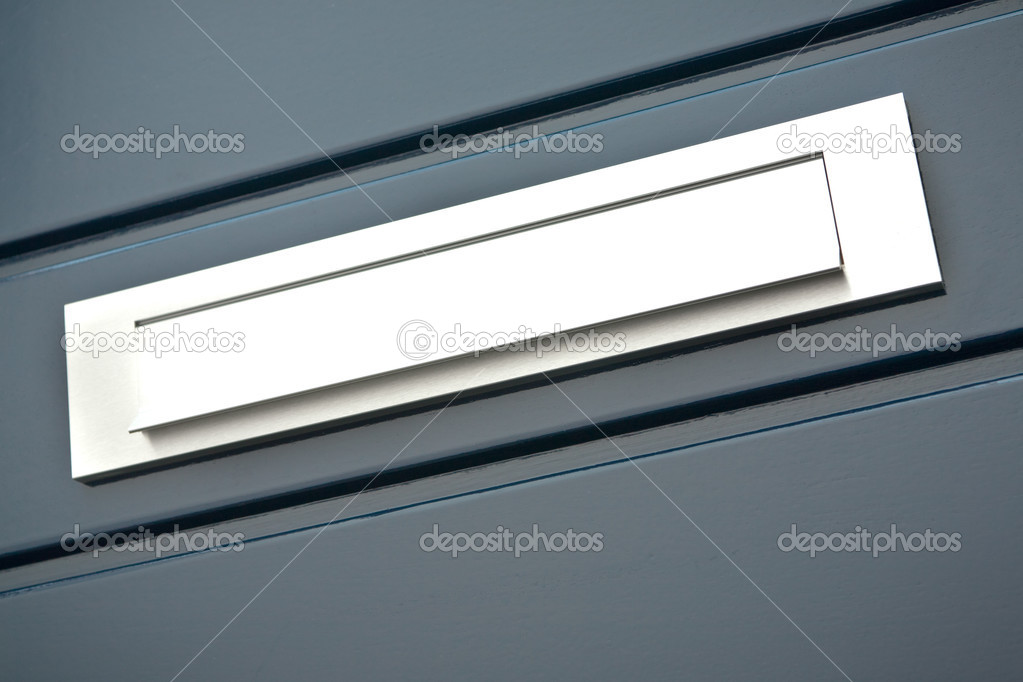 porte d'entrée avec boite aux lettres intégrée
