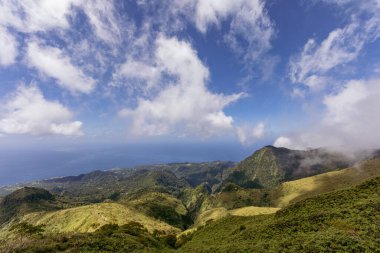 Pelee Dağı 'nın tepesine yürü, Martinik, Fransız Antilleri