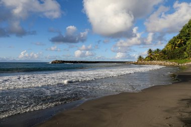 Grand-Riviere 'deki Sinai plajı, Martinik, Fransız Antilleri