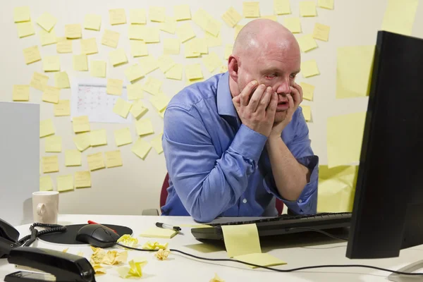 Trabajador de oficina frustrado — Foto de Stock