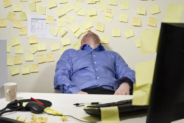 Hombre de negocios agotado — Foto de Stock